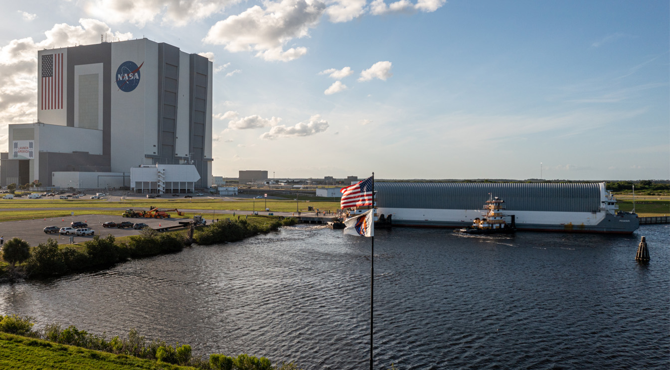 NASA’s Gigantic SLS Rocket Arrives in Florida on Equally Gigantic Barge