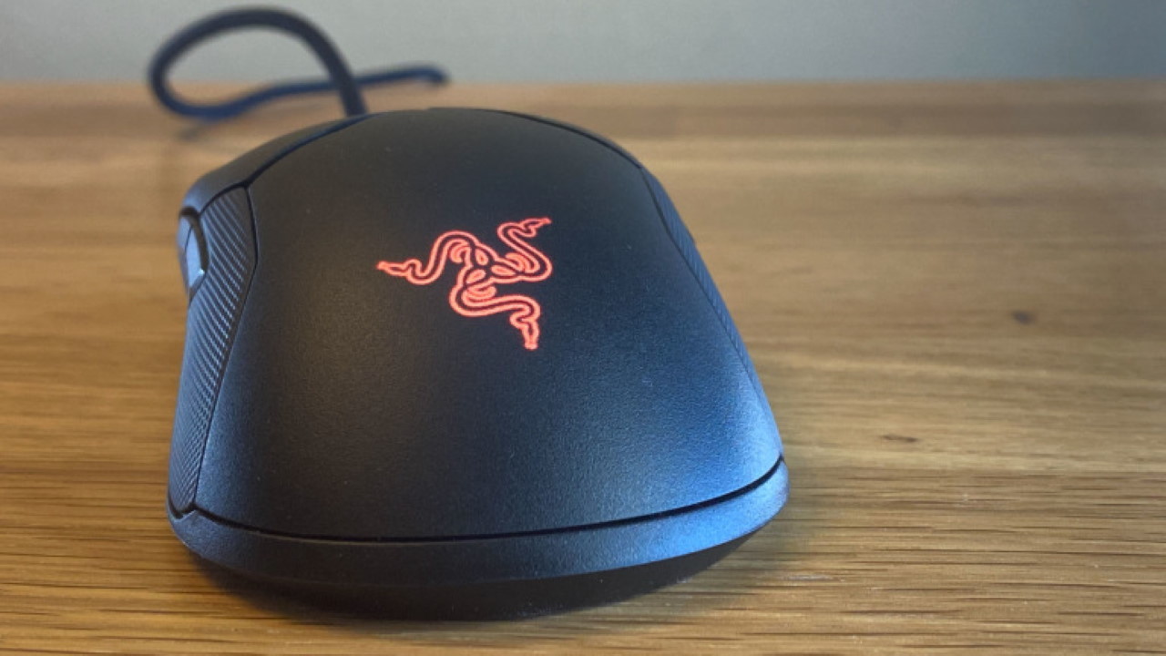 Razer Synapse Bug дає доступ до Admin доступу до будь-кого, хто може підключити мишу