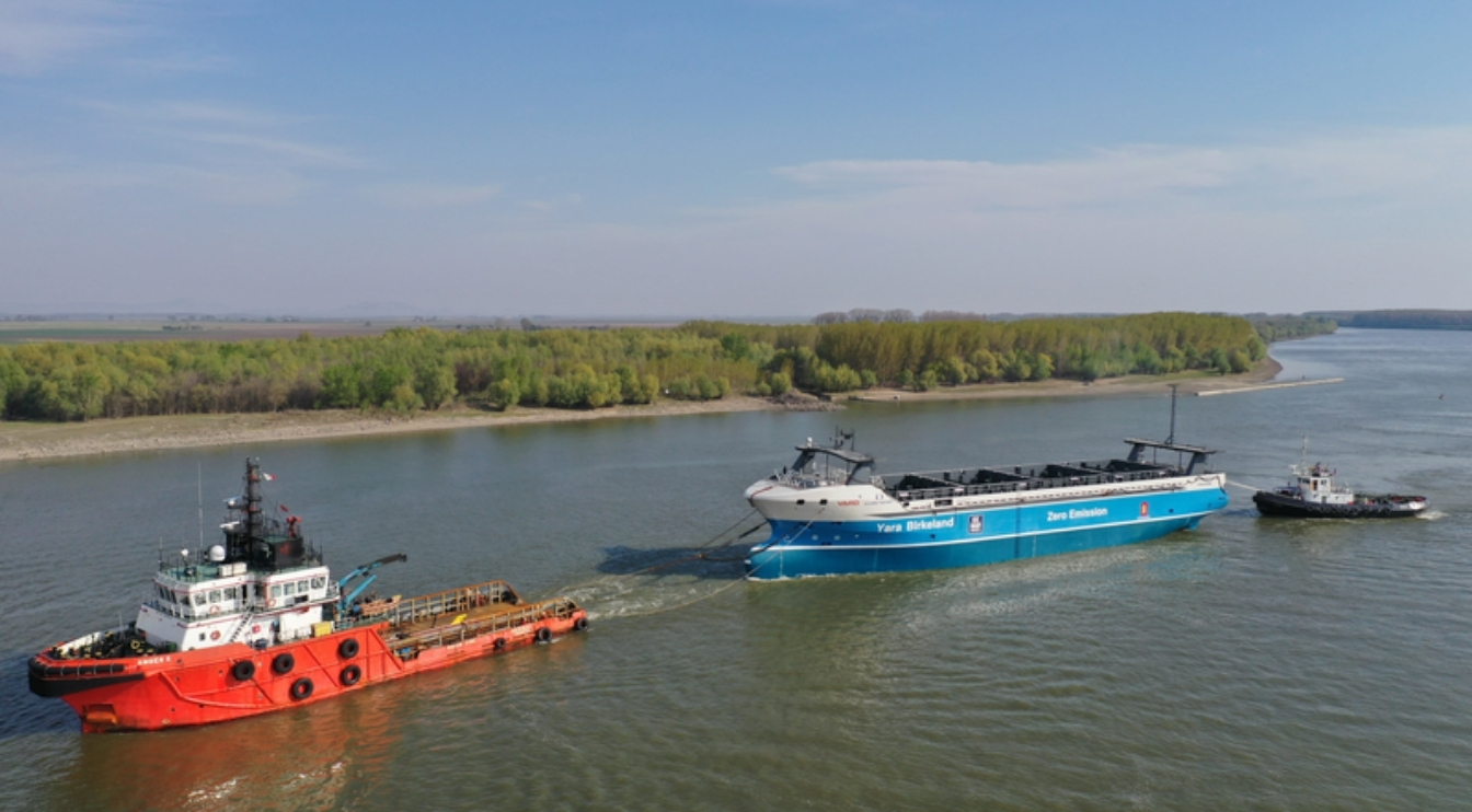 World’s First Autonomous Electric Cargo Ship Will Set Sail This Year