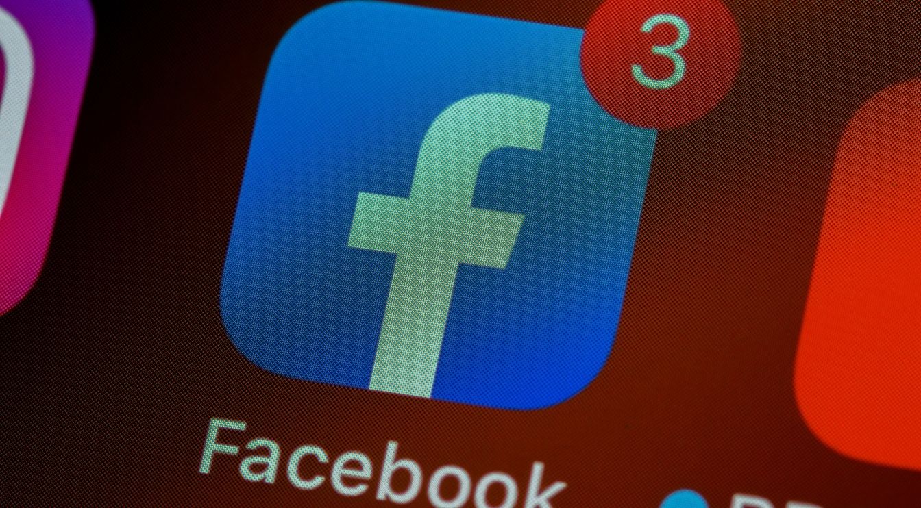 Facebook Shuttered Team Researching Social Media Addiction