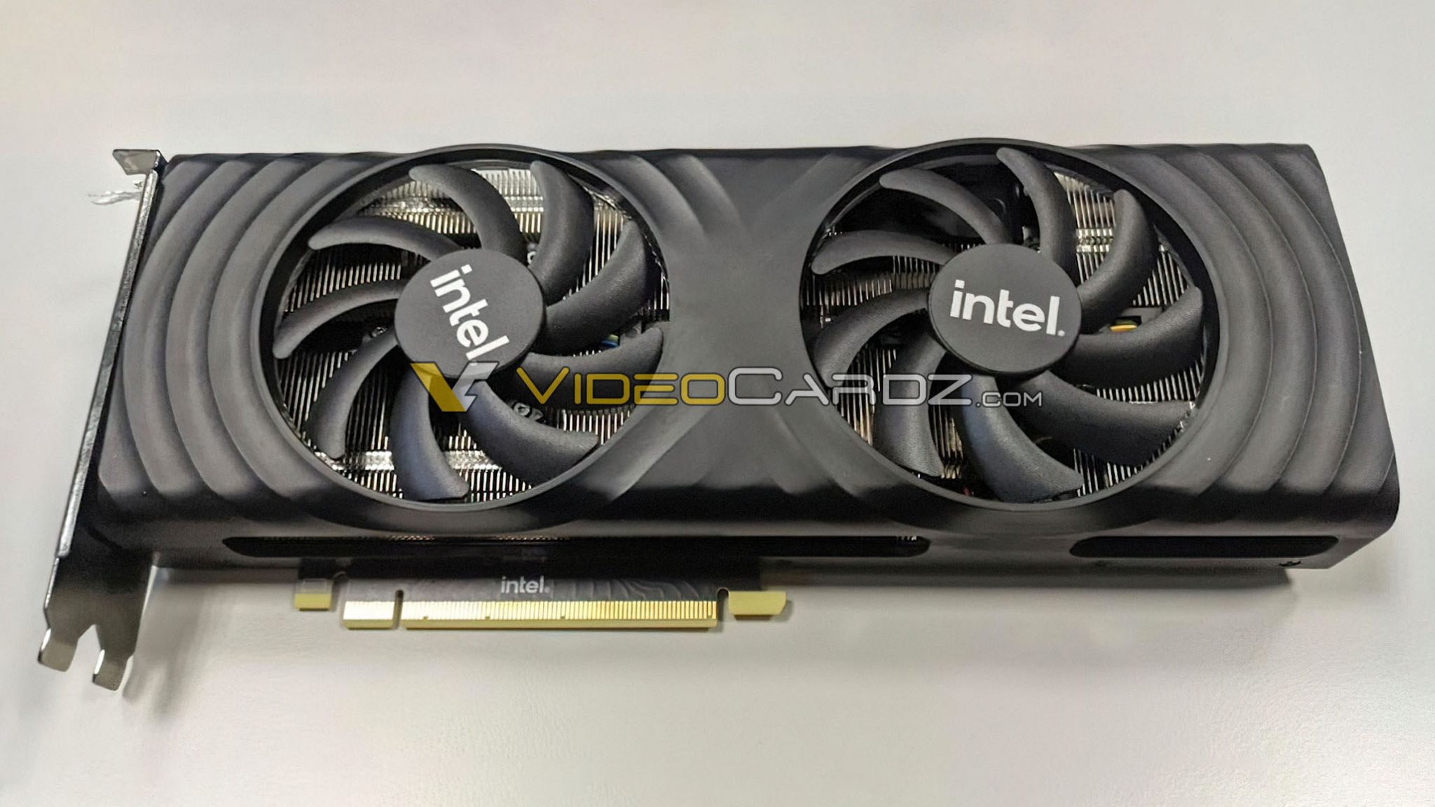 Pics and Video Leak of Intel’s Upcoming Arc Alchemist GPU