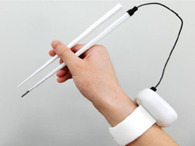 Electric Chopsticks Make Food Taste Saltier Without Using Salt