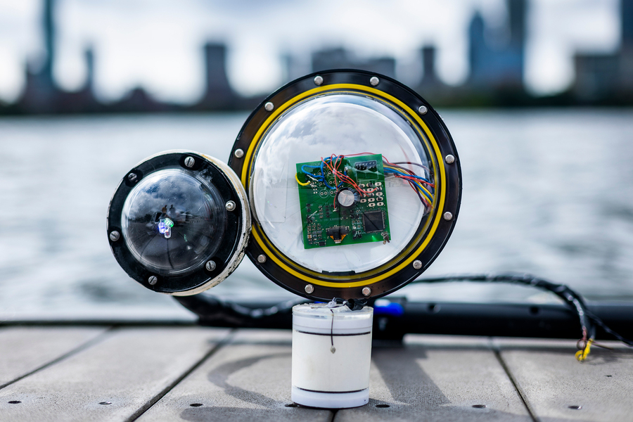 MIT Engineers Create Wireless, Battery-Free Underwater Camera